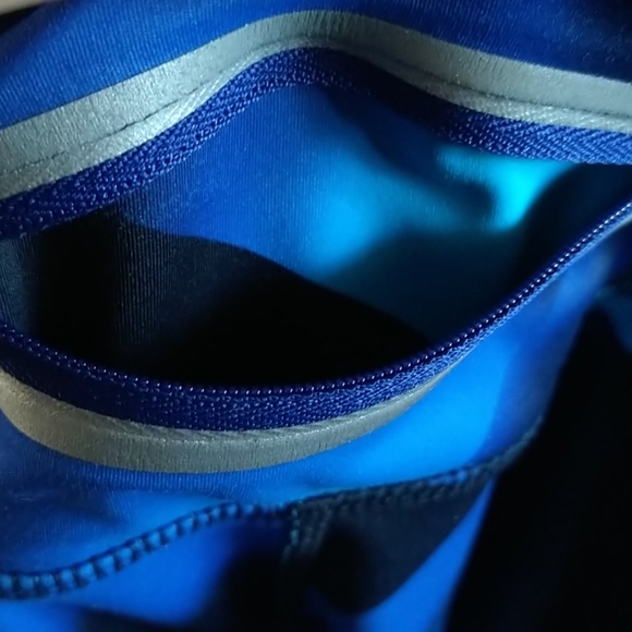 Athleta Work Out Leggings Blue and Black Size S - Picture 10 of 10